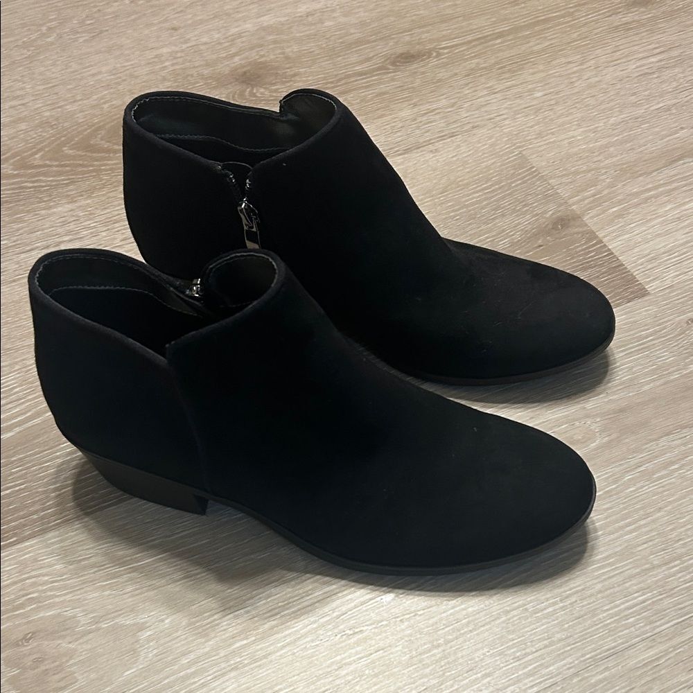 Xappeal Faux Suede Black Ankle Booties sz 8.5